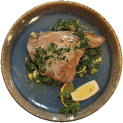 Tuna steak na žaru s prilogom